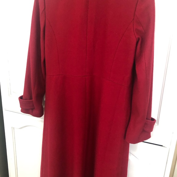 Express Red Long Wool Trench Coat: Timeless Fall-Winter Like New. 43 inches long - Picture 5 of 9